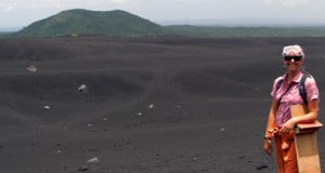 Foto der Woche: Sandboarding am Cerro Negro in Nicaragua