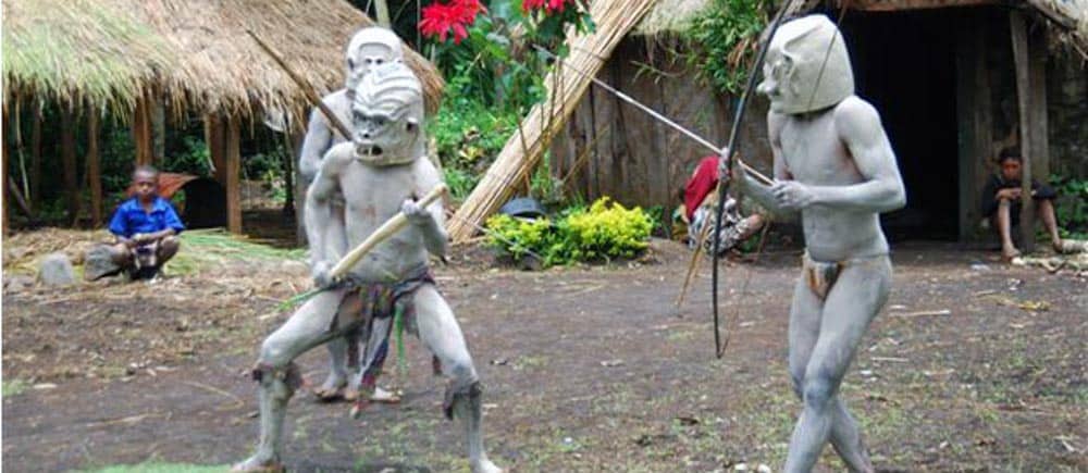 backpacking papua neuguinea