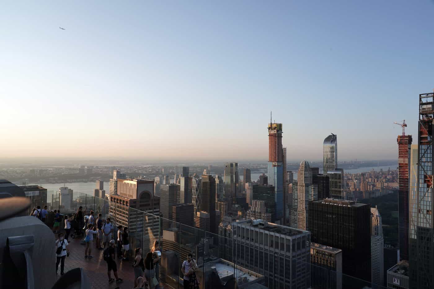 New York City – Aussicht über die Skyline von NYC von der Aussichtsplattform des Empire State Buildings