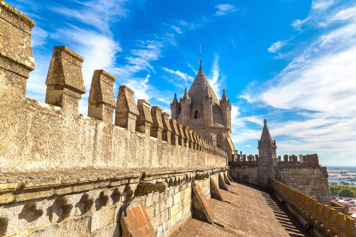 Portugal Reise-Tipps – Kathedrale von Evora in der Alentejo-Region