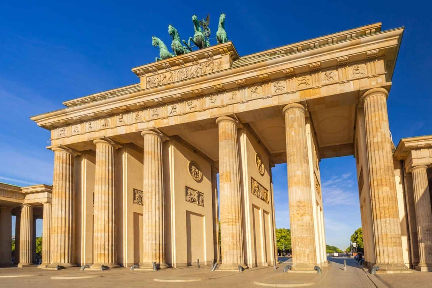 Ferien in Deutschland Brandenburger Tor Berlin