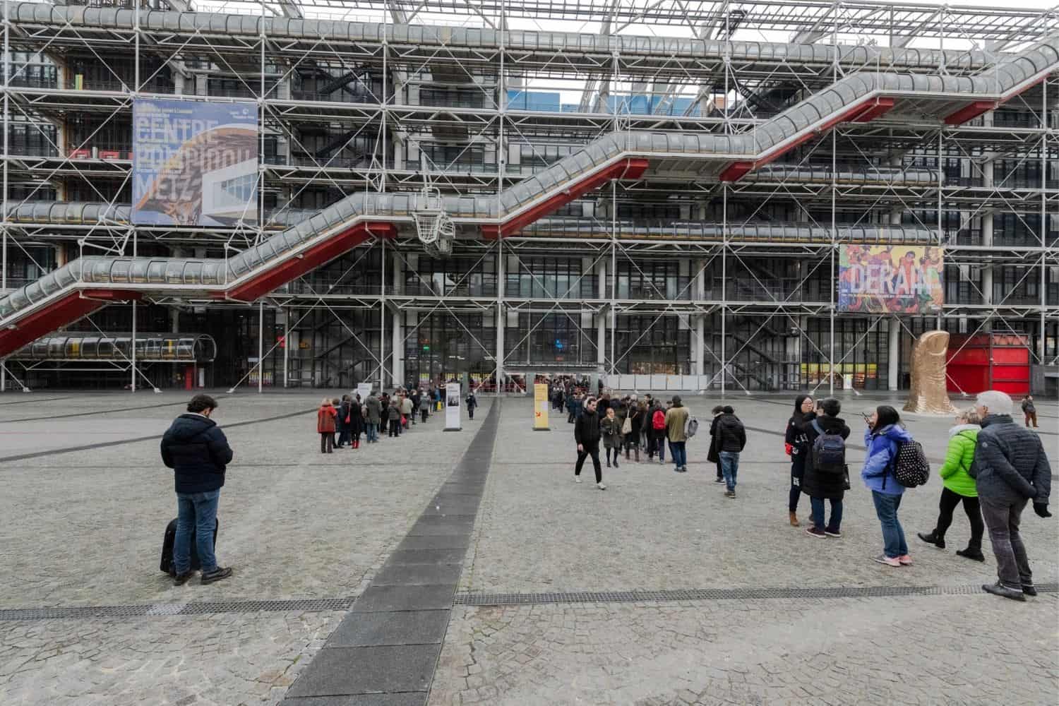 Paris Sehenswuerdigkeiten Centre Pompidou
