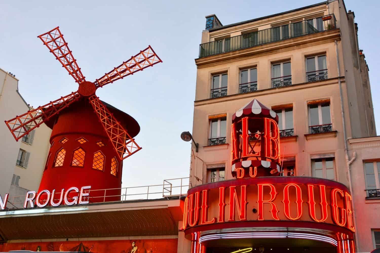 Paris Sehenswuerdigkeiten Die Nachtlichter Von Moulin Rouge